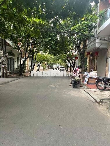 Đa Sĩ 36m 4t, phân lô bàn cờ,ngõ to,ôtô tránh,dừng đỗ cách 20m,an sinh Đa Sĩ 36m 4t, phân lô bàn cờ,ngõ to,ôtô tránh,dừng đỗ cách 20m,an sinh