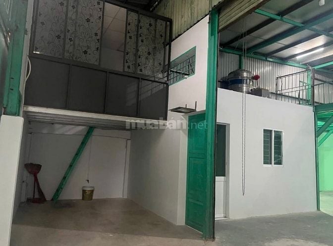 Cho Thuê 300m2 Kho Xưởng Ngã Tư Quang Trung