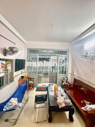 Nhà DT 4,8m x 15m - hẻm ô tô Song Hành - Trung Mỹ Tây.Giá : 4,45 tỷ