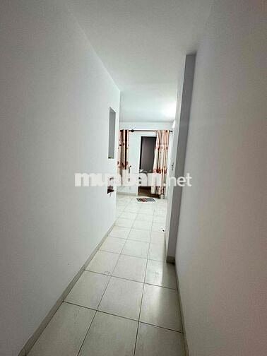 cho thuê nhà 4x22 trệt 3 lầu 11 phòng