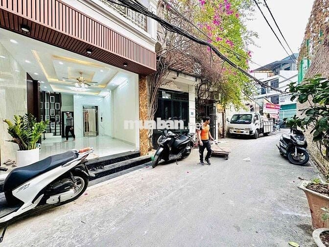 Bán Nhà Dịch Vọng - 38M2 - Thang Máy - Kinh Doanh - Ô Tô