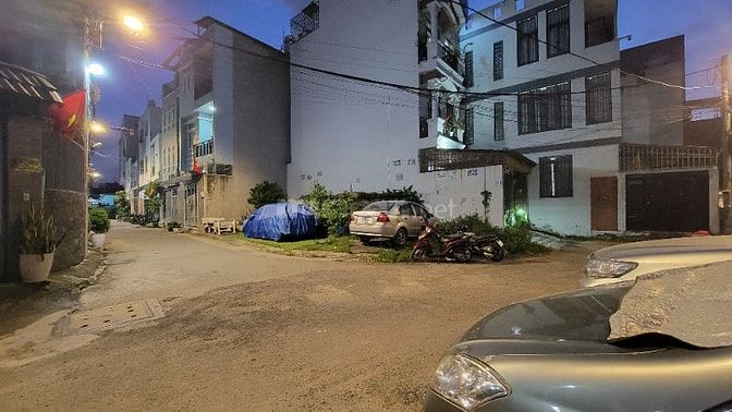 Cần bán lô đất góc 2 mặt Hẻm xe hơi Đường Linh Đông Thủ Đức.  *Dt 74m²