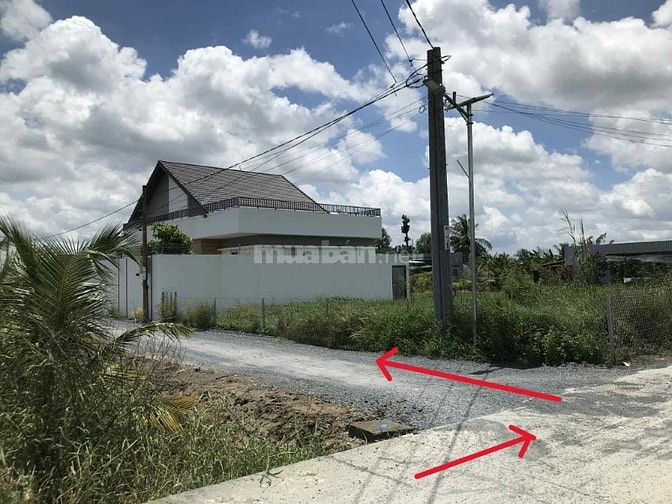Bán giá vốn thửa đất 2 Mặt Tiền - DT 360m2 - Đường Nhựa 5M