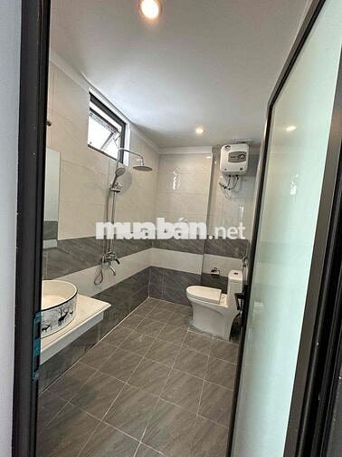 NHÀ NGUYÊN CĂN MỚI 100%. 30m2.4 TẦNG 1 TUM TẠI THẠCH BÀN LONG BIÊN.