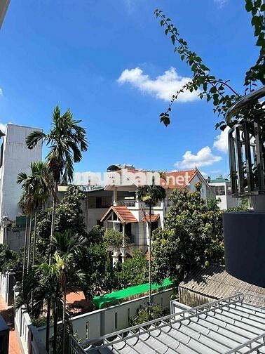 NHÀ NGUYÊN CĂN MỚI 100%. 30m2.4 TẦNG 1 TUM TẠI THẠCH BÀN LONG BIÊN.