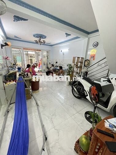 BÁN NHÀ 70M2(4,2X18M)-2 TẦNG BTCT-NGUYỄN VĂN QUÁ-HXH