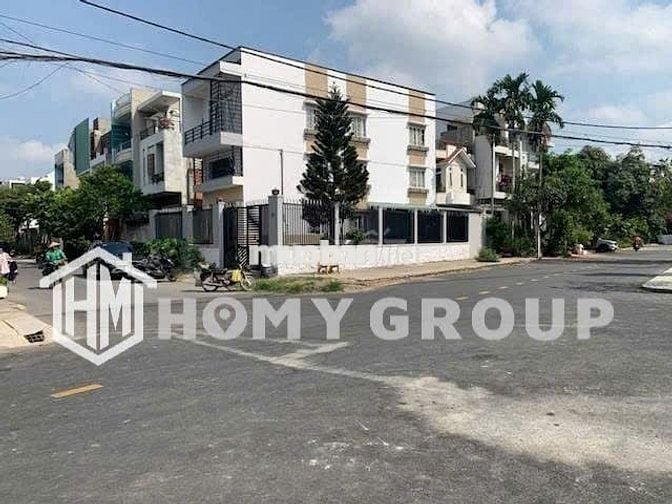 NHÀ NGUYÊN CĂN GÓC 2 MẶT TIỀN 200M2 + 4PN + HIỆP BÌNH CHÁNH THỦ ĐỨC