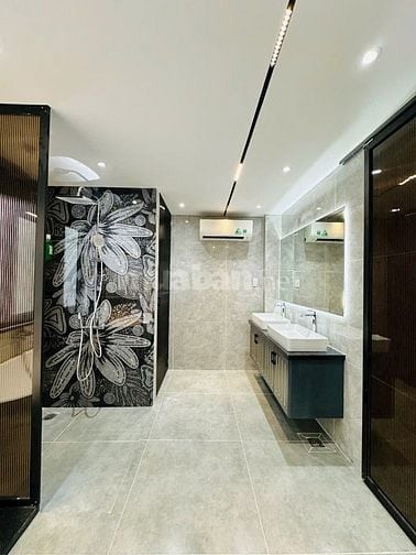 ⭐️Nhà 4 Lầu DT:4,2x12m; tuyệt đẹp Cao cấp hẻm xe hơi Đường Số 9, P16.