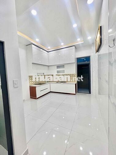 Cho thuê nhà đẹp Nguyễn văn Yến. Hiệp Tân. Tân Phú