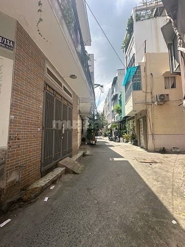 Bán nhà Bình Thạnh P.5 Nguyễn Văn Đậu HXH trệt lầu BTCT.
