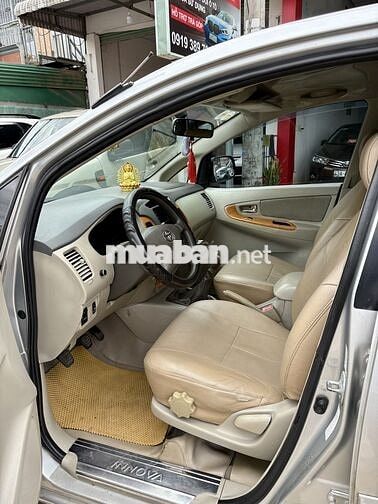 Toyota Innova 2009 G - 182000 km