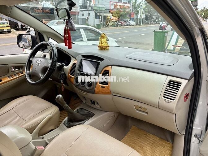 Toyota Innova 2009 G - 182000 km