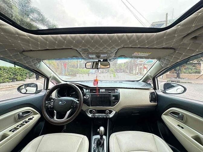 Kia Rio 2014 1.4 AT Hatchback - 79000 km