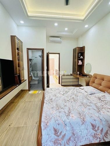 Bán nhà Bình Thạnh P.5 Nguyễn Văn Đậu HXH trệt lầu BTCT.