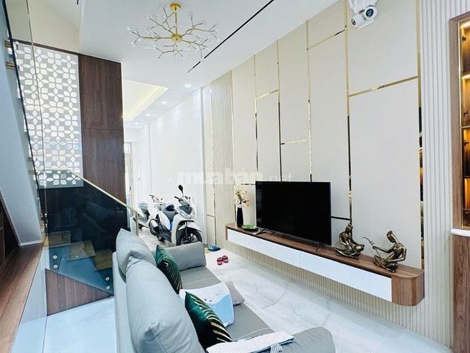 Bán nhà Bình Thạnh P.5 Nguyễn Văn Đậu HXH trệt lầu BTCT.