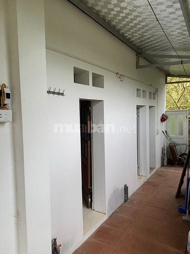 Cho Thuê Nhà trọ 50m2 nhà, 2000m2 vườn Giá 2,5tr cách TP BắcGiang~ 6km