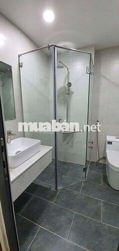 🟥Căn Hộ 2 Phòng Ngủ, Full Nội Thất, Thoáng Mát, Ngay Quận 1. Giá Thật