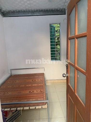 Cho Thuê Nhà trọ 50m2 nhà, 2000m2 vườn Giá 2,5tr cách TP BắcGiang~ 6km