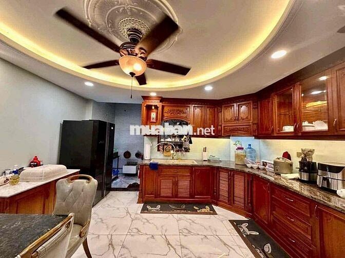 Bán nhà nguyễn hồng đào p14 tân bình 5x22m 5 tầng thang may oto thông