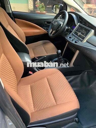 Toyota Innova 2016 - 160000 km