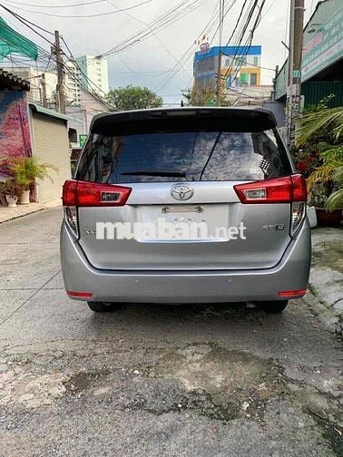Toyota Innova 2016 - 160000 km