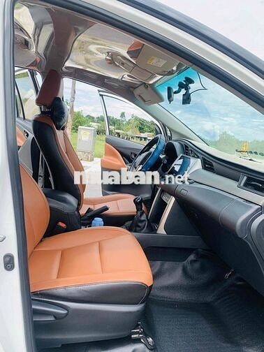 Toyota Innova 2018 2.0E - 58000 km