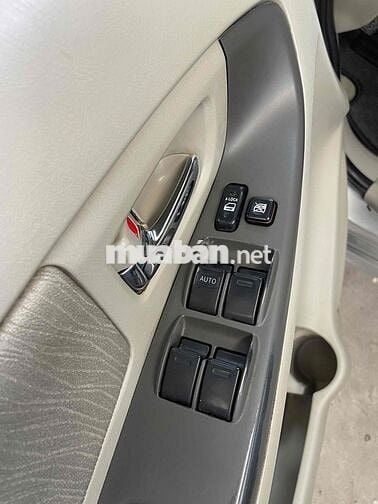 Toyota Innova 2014 E - 80000 km