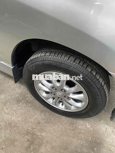 Toyota Innova 2014 E - 80000 km