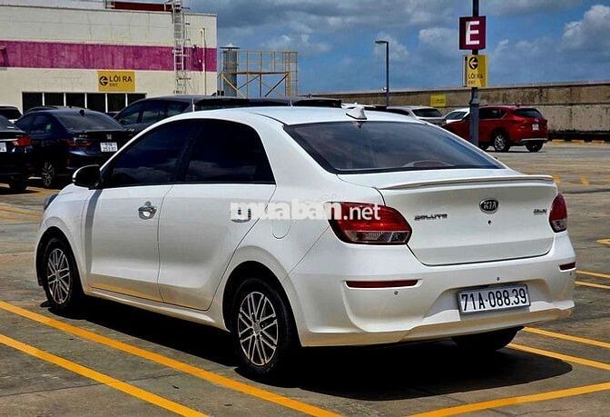 KIA Soluto 2020 1.4 MT Deluxe - 90000 km