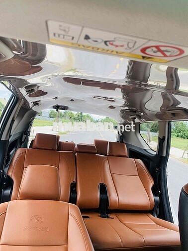 Toyota Innova 2018 2.0E - 58000 km