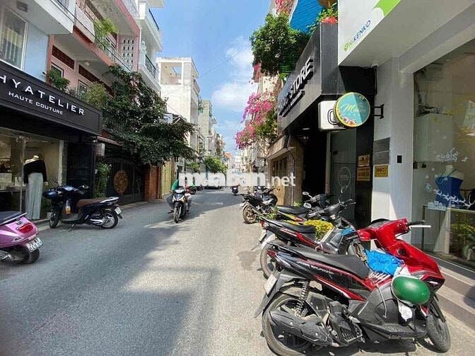 TRỐNG SẴN STUDIO VIEW THOÁNG NGAY CHỢ BÀN CỜ - VÕ VĂN TẦN QUẬN 3