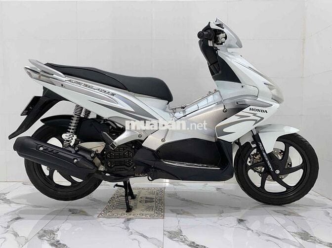 Air Blade Fi 2011 Xe Đẹp Keng Máy Zin Cực Êm