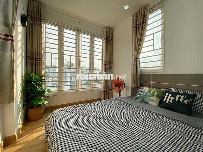 TRỐNG SẴN STUDIO VIEW THOÁNG NGAY CHỢ BÀN CỜ - VÕ VĂN TẦN QUẬN 3