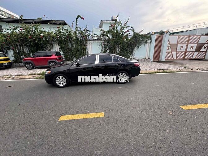 Toyota Camry 2007 XLE 3.5 - 100000 km