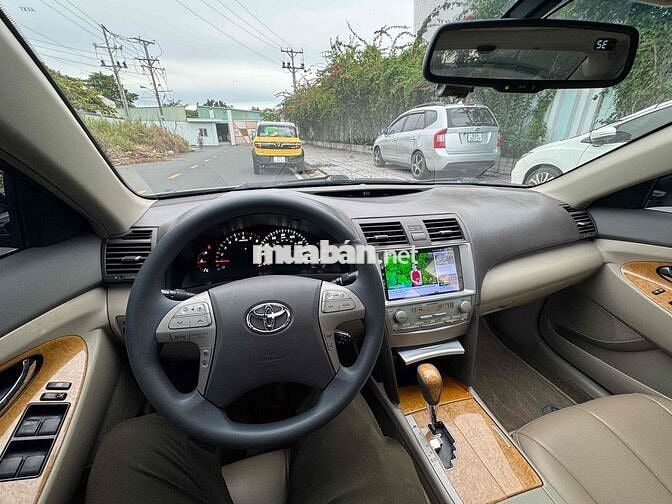Toyota Camry 2007 XLE 3.5 - 100000 km