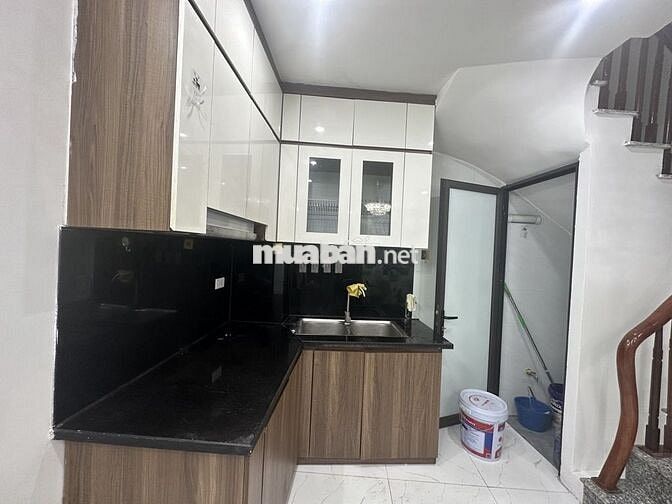 HIẾM CÓ KHÓ TÌM: NHÀ VĨNH HƯNG 4 TẦNG SỔ ĐỎ RIÊNG GIÁ CHỈ HƠN 4 TỶ