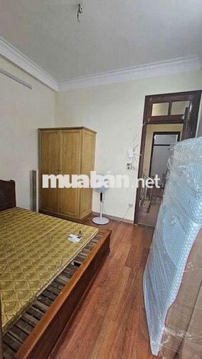 Cho thuê nhà nguyên căn phố Hoa Lâm – Việt Hưng, 35m², ô tô đỗ cửa