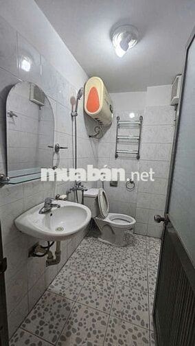 Cho thuê nhà nguyên căn phố Hoa Lâm – Việt Hưng, 35m², ô tô đỗ cửa