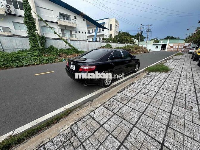 Toyota Camry 2007 XLE 3.5 - 100000 km