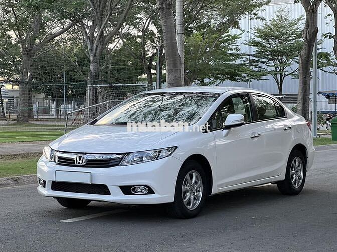 Honda Civic 1.8AT 2014 màu trắng