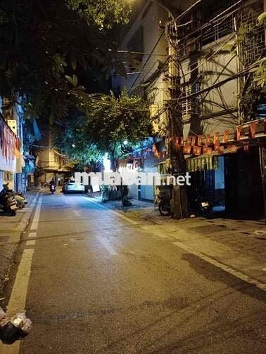 Bán nhà tập thể phố Bùi Ngọc Dương nhà dẹp 2 thoáng ở ngay 50m tầng 1