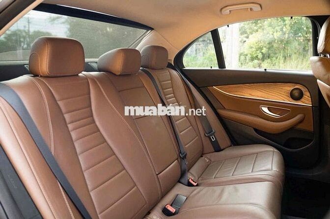 Mercedes E200 đklđ 2017- Trả trước 350Tr
