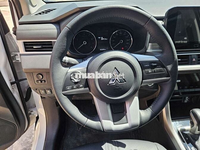 2025 Premium 1.5 AT - 12000 km
