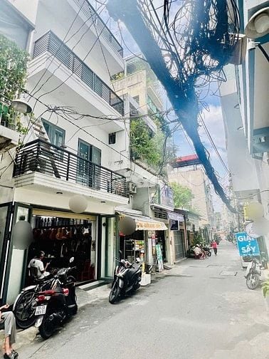 Hẻm Xe Hơi Lê Văn Sỹ,Ngang 4,3m,4Tầng,4PN,Khu KD Buôn Bán Nhộn Nhịp 
