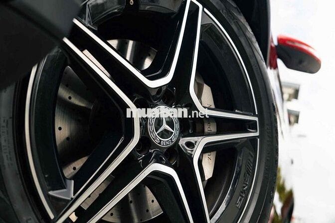 Mercedes Glc300 4Matic đklđ 2021- trả trước 450Tr