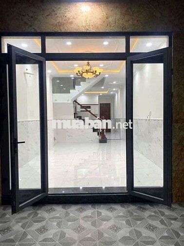 Cho thuê nhà 1trệt 2 lầu mặt tiền  kdc hoàng hùng Nguyễn thị khắp