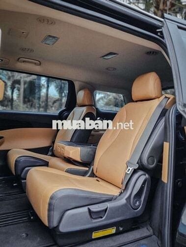 Kia Carnival 2022 2.2D Luxury - 1 chủ k chạy dv