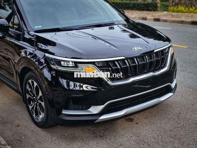 Kia Carnival 2022 2.2D Luxury - 1 chủ k chạy dv