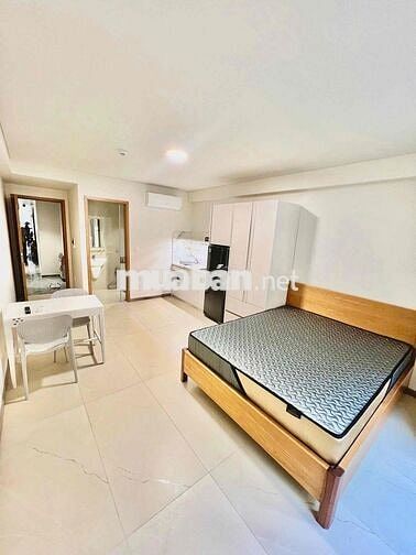 STUDIO ban công máy giặt riêng ngay trung tâm Quận 7 gần RMIT, TDTU