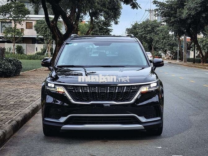 Kia Carnival 2022 2.2D Luxury - 1 chủ k chạy dv